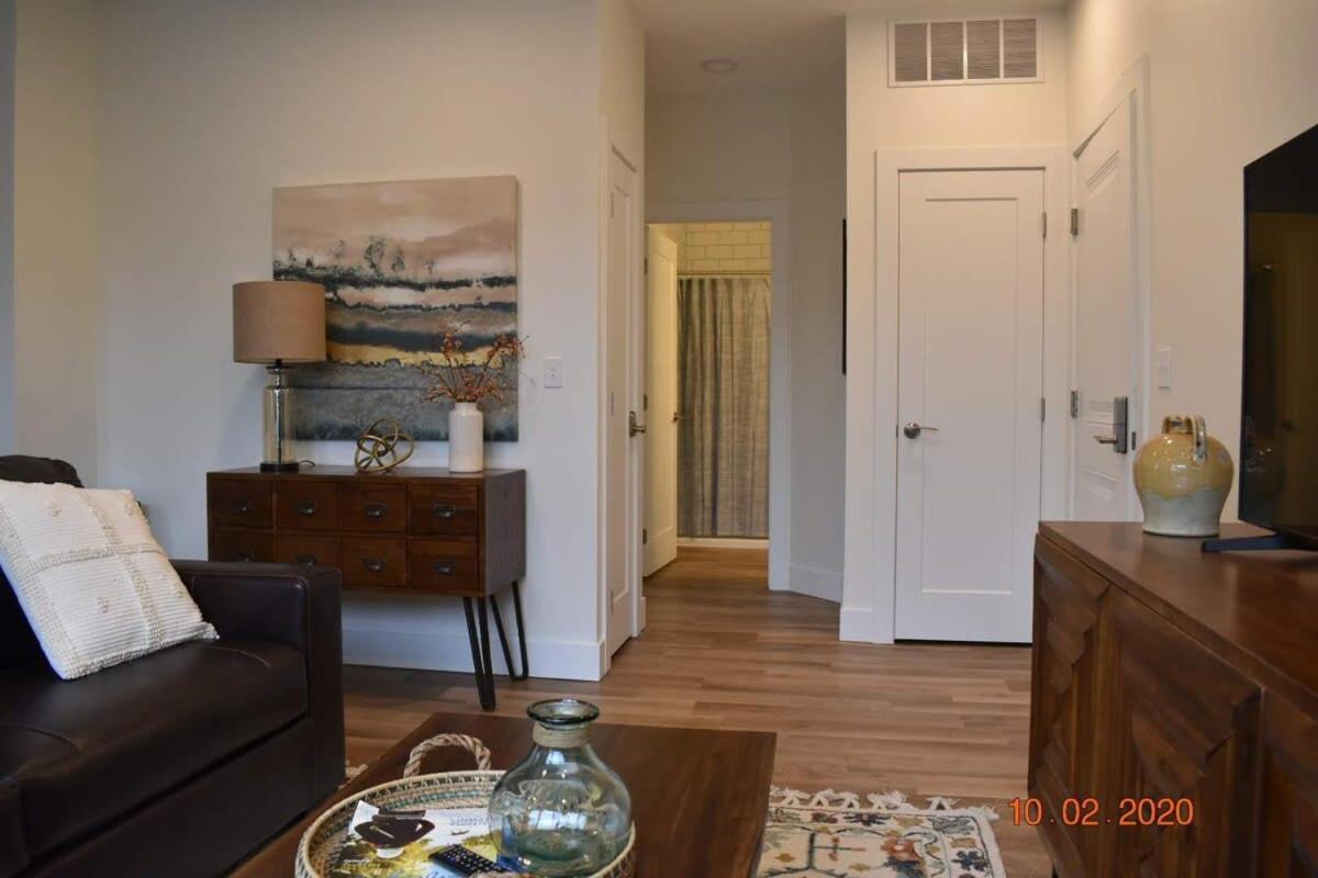 Downtown Traverse City Capri Condo 316 Eksteriør billede
